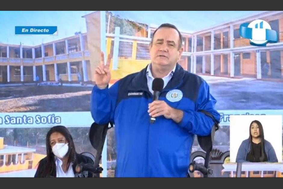 Alejandro Giammattei participó en la inauguración del Ciclo Escolar 2021, en San Pedro Yepocapa, Chimaltenango. (Foto: Captura de pantalla)