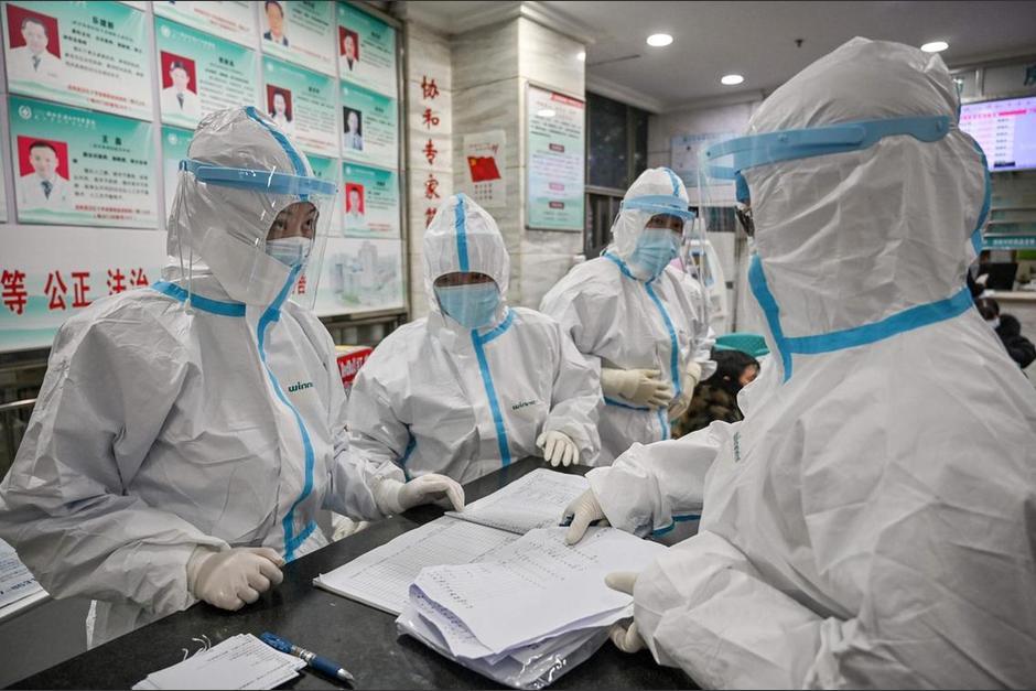 El documental ha provocado mayores cr&iacute;ticas hacia China por actuar con lentitud ante el virus. (Foto: AFP)