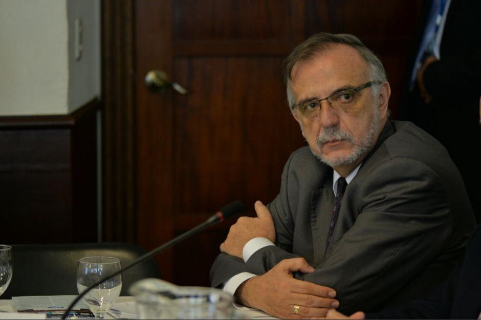 El extitular de la desaparecida Cicig, Iván Velásquez, lanzó un mensaje horas después de la cuestionada juramentación de Mynor Moto como magistrados de la CC. (Foto: Archivo/Soy502)