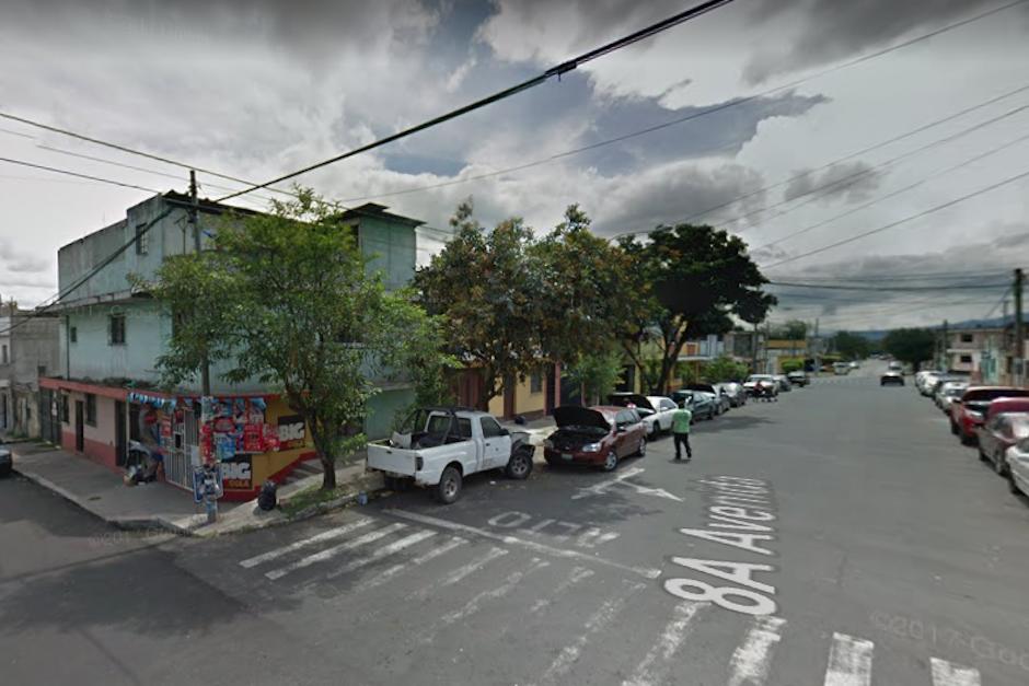 El momento fue captado por una cámara de seguridad de un inmueble. (Foto ilustrativa: Google Maps)