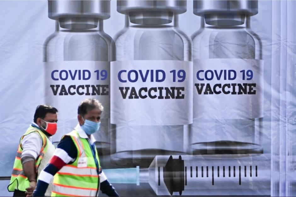 La India comenzó a distribuir y a administrar su vacuna, pese a las críticas de expertos. (Foto: AFP)