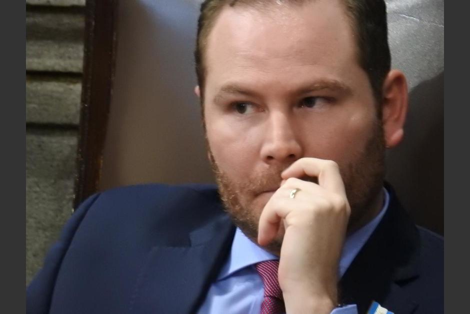 Un médico publicó en redes sociales una carta que envió al diputado Álvaro Arzú, después del reclamo que hizo a la PDH por no actuar a favor de Mynor Moto. (Foto: Archivo/Soy502)