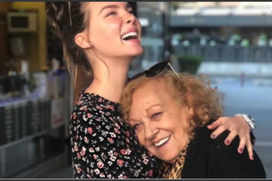 La cantante se ha mostrado afectada por la partida de su abuelita este mi&eacute;rcoles. (Foto: Revista Qui&eacute;n)