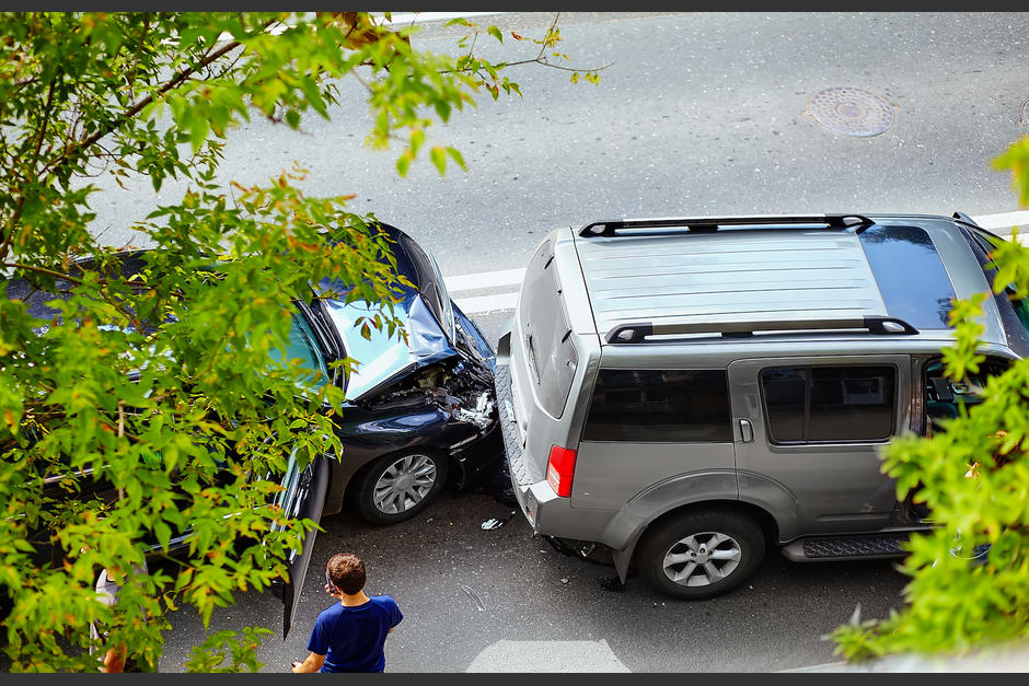 El hombre chocó el carro en el que su ex esposa y su hija se desplazaban en una ciudad de Argentina. (Foto: Freepik)