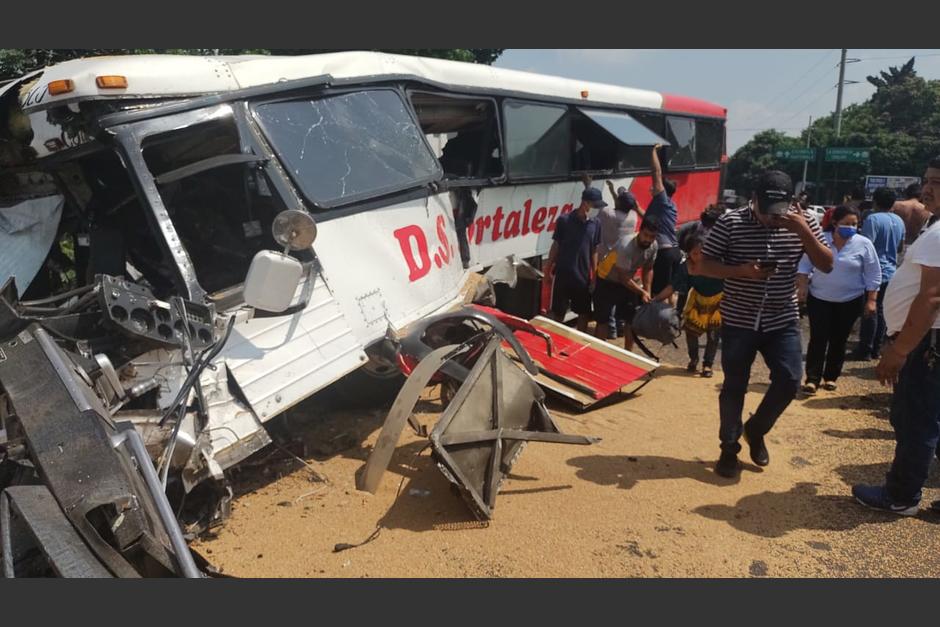 Varias personas resultaron heridas durante el percance. (Foto: Stereo 100)