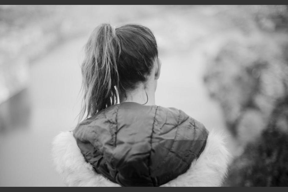 El instinto protector de la madre salió a relucir al toparse con el acosador de su hija. (Foto: Pexels)