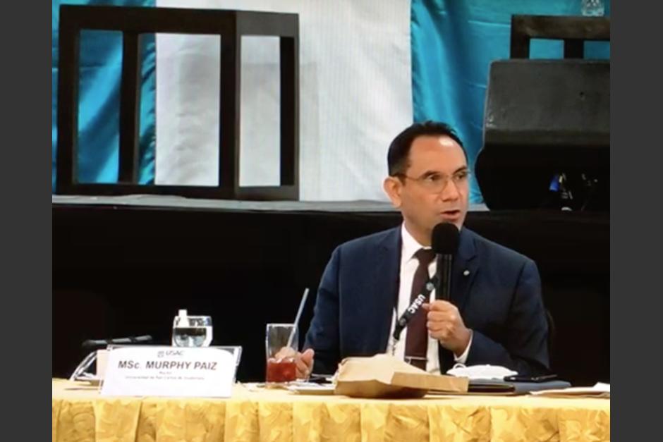 El rector de la Usac, Murphy Paiz, se retiró de la sesión del Consejo Superior Universitario, cuando se hacía público que se giró una orden de captura en su contra. (Foto: captura de pantalla)&nbsp;