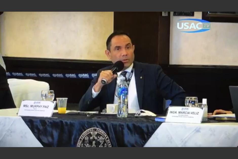 Murphy Paiz se encontraba en una reunión en Tikal Futura, pero al enterarse de la orden de captura, abandonó el lugar. (Foto: Captura de Pantalla)