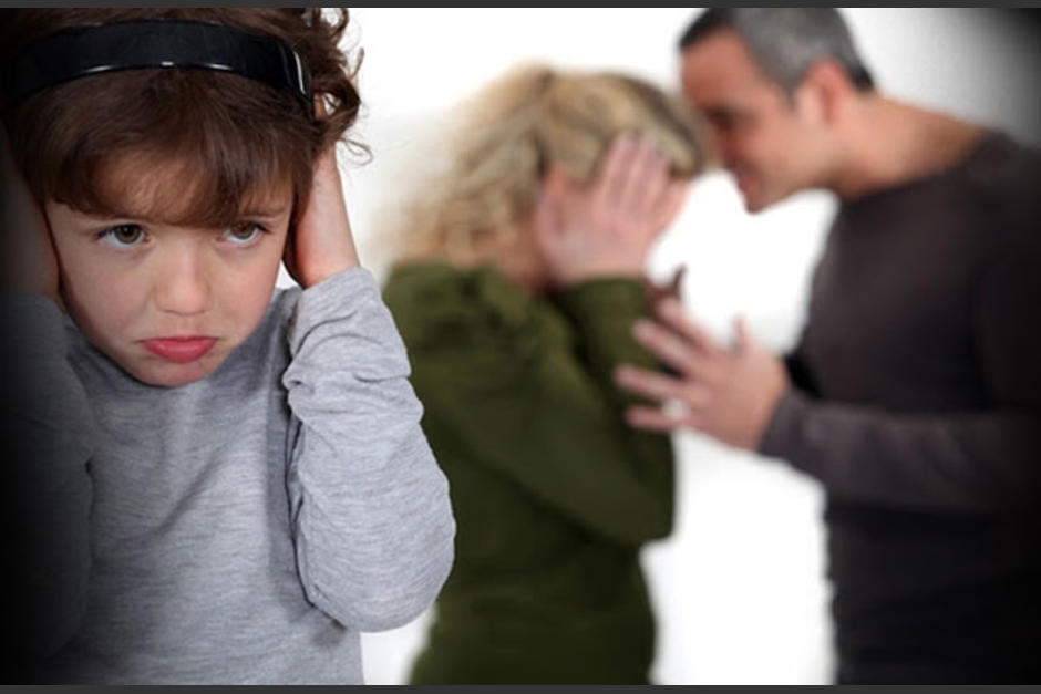 El niño logró conseguir ayuda para rescatar a su mamá, quien estaba siendo agredida por su conviviente. (Foto ilustrativa: MaCorral)