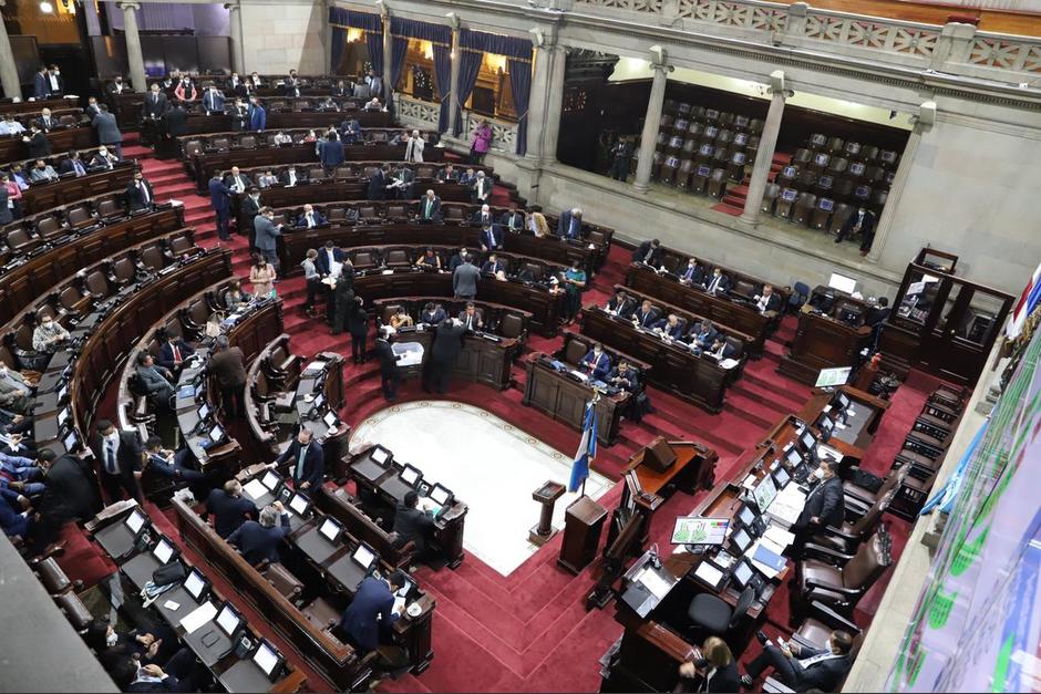 En horas de la madrugada de este jueves fue aprobada la&nbsp;Ley de exención de responsabilidad y de creación del mecanismo de compensación por el uso de las vacunas contra el Covid-19. (Foto: Congreso de la República)