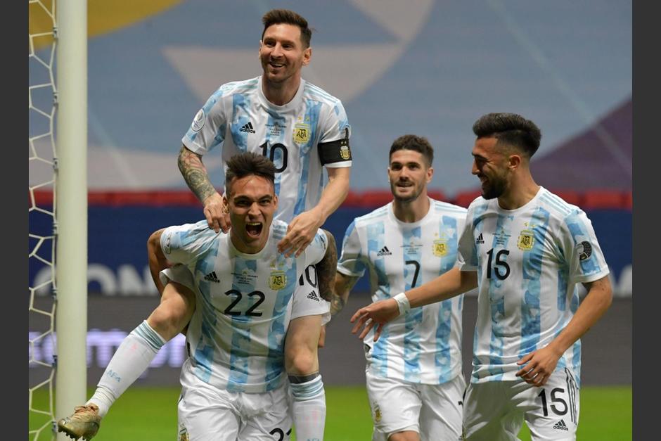 Argentina se coló a la final de la Copa América al vencer a Colombia 3-2 en penales. (Foto: AFP)