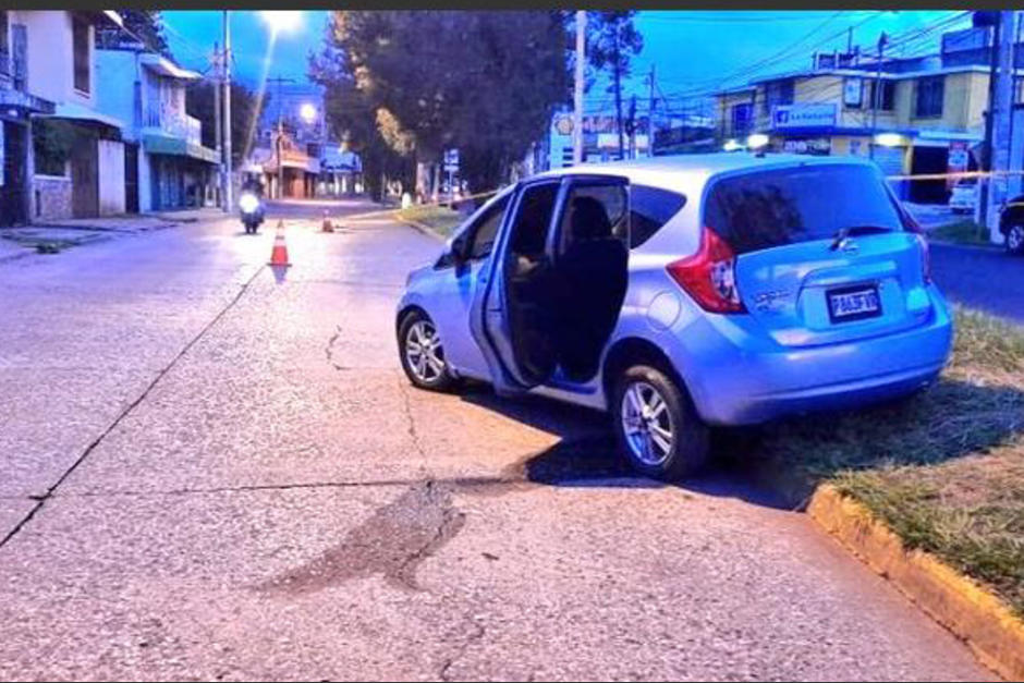 El robo del carro se registr&oacute; en horas de la madrugada en San Crist&oacute;bal, la PNC inici&oacute; una persecuci&oacute;n y fueron recibidos a balazos. (Foto: PNC)&nbsp;
