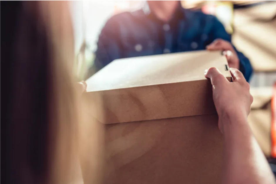 Las autoridades advierten de estafas a trav&eacute;s de servicios de env&iacute;os. (Foto: Shutterstock)