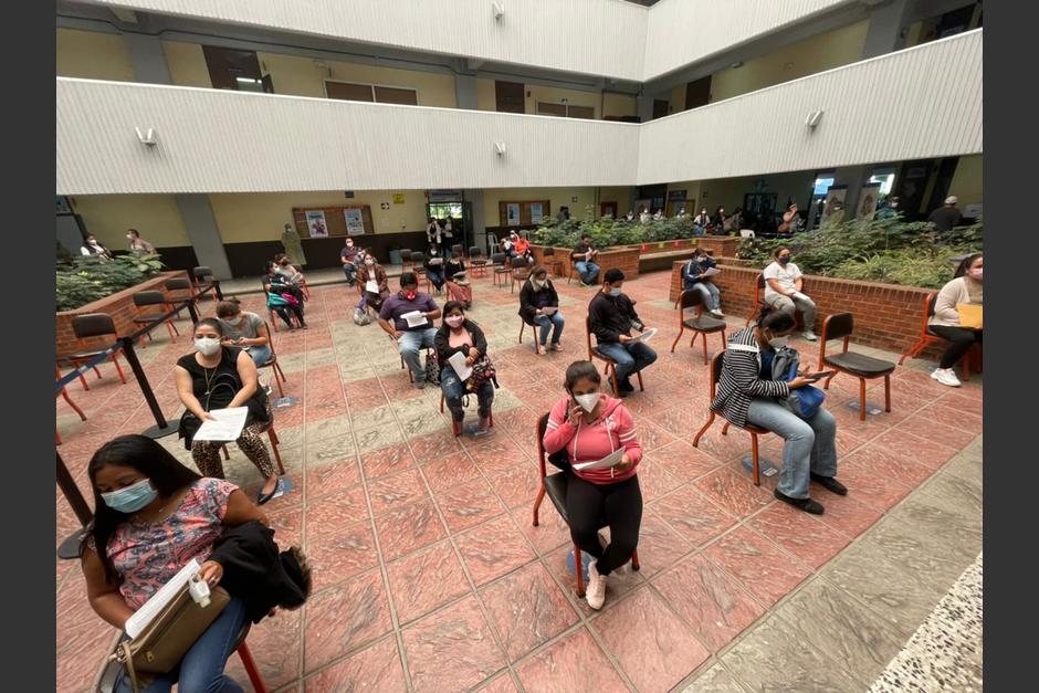 Tres centros de vacunaci&oacute;n del IGSS estar&aacute;n habilitados este domingo 18 de julio. (Foto: Twitter/ Noticias IGSS)