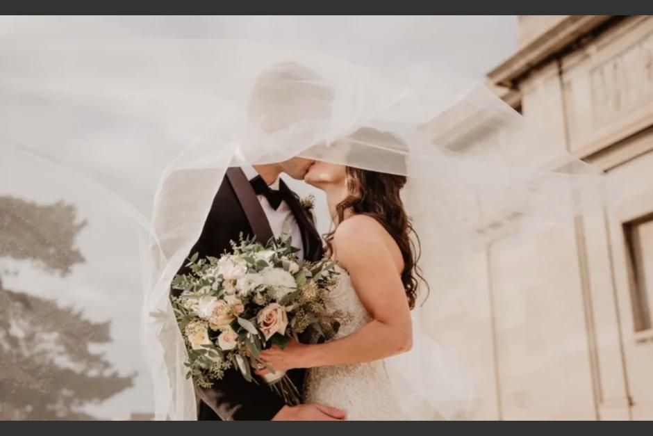 Seis personas se contagiaron de Covid-19 durante una boda que se realizó al aire libre. (Foto con fines ilustrativos: C&amp;CH Salud Laboratorio Móvil Test Covid-19)
