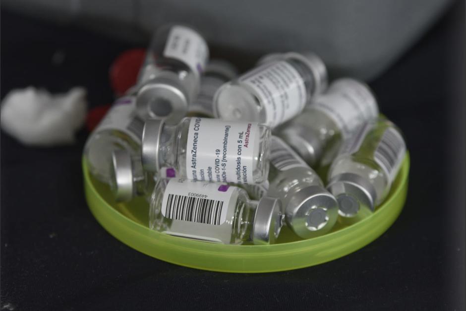 Algunas personas que padecen enfermedades crónicas siguen sin recibir su primera dosis de la vacuna contra el Covid-19. (Foto: Wilder López/Soy502)&nbsp;