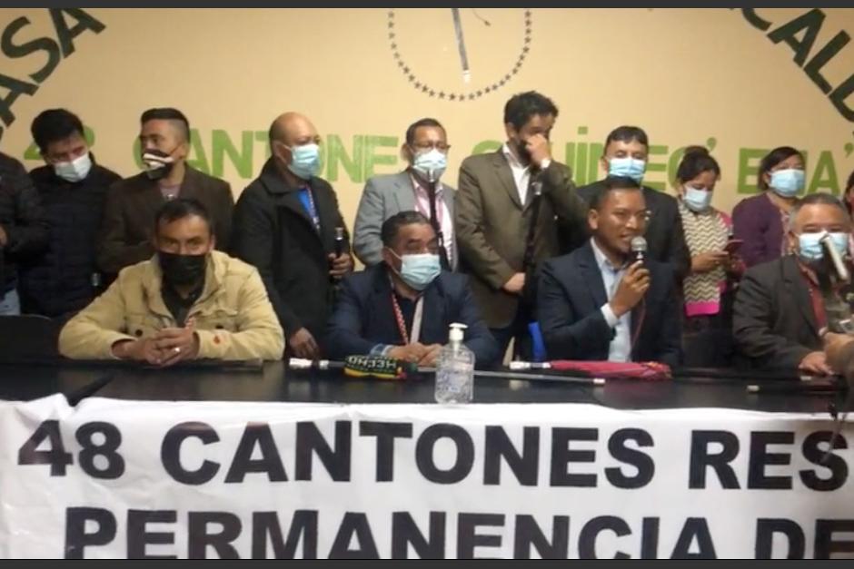 Líderes indígenas de 48 Cantones de Totonicapán hablan de paralizar el país si no se restituye a Juan Francisco Sandoval en FECI. (Foto: Captura de Pantalla)