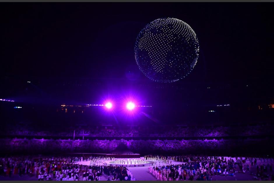 Show a&eacute;reo con 1,824 drones en la ceremonia de inauguraci&oacute;n de los Juegos Ol&iacute;mpicos de Tokio 2020. (Foto: AFP)
