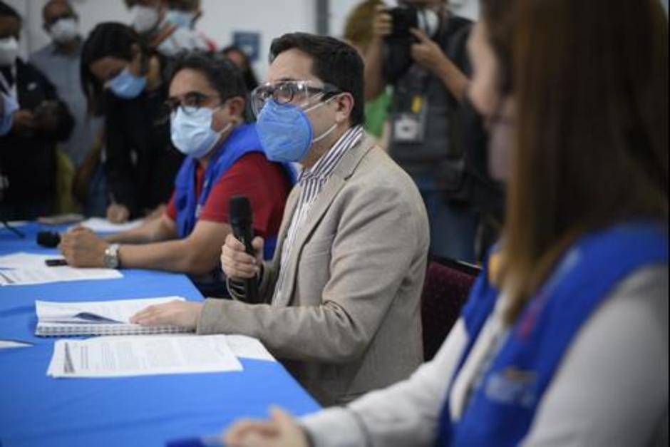 Francisco Sandoval en la conferencia ofrecida la noche de ayer 23 de julio luego de ser destituido de la dirección de la FECI. (Foto: archivo/Soy502)