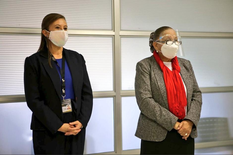 La Fiscal General se reunió con el equipo de la FECI. (Foto: MP)&nbsp;