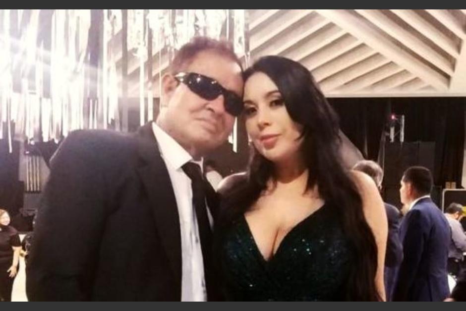 La prometida del actor, Sammy Pérez, es 30 años menor que él (Foto: Instagram)