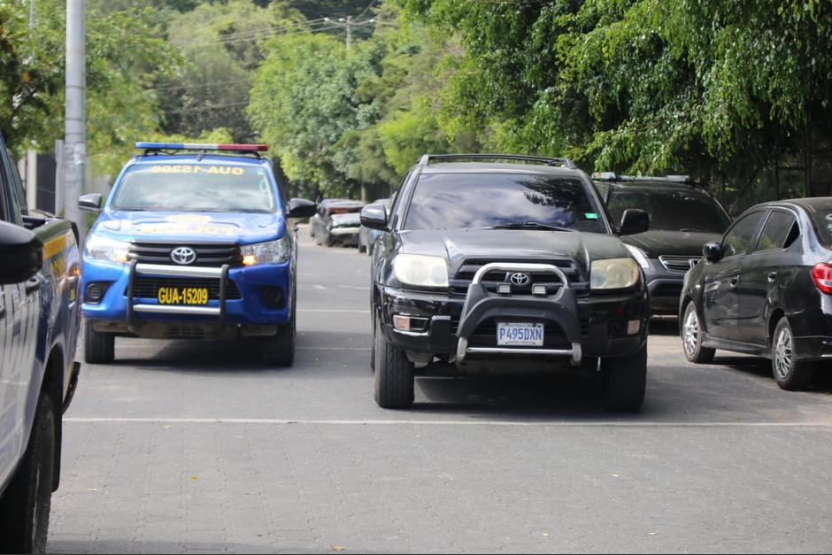 Un vehículo fue recuperado minutos después de haber sido robado en la zona 4 de Villa Nueva. (Foto: PNC)
