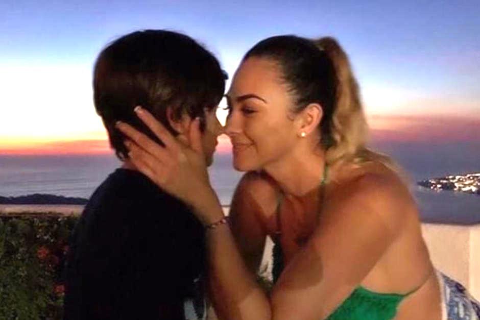 Aracely Ar&aacute;mbula mostr&oacute; c&oacute;mo canta uno de los hijos de Luis Miguel. (Foto: Instagram)