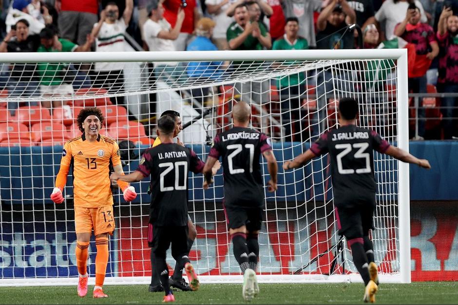 Los mexicanos sufrieron para eliminar a Costa Rica en la ronda de penales. (Foto: AFP)