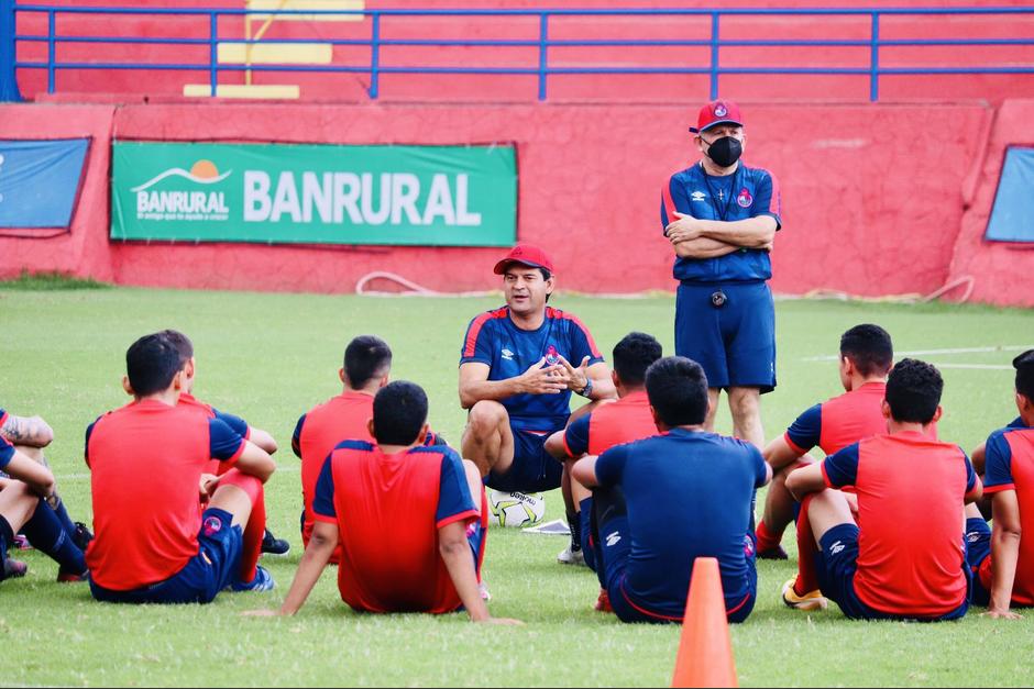 El CSD Municipal inici&oacute; con los entrenos de pre temporada junto al nuevo director t&eacute;cnico Jos&eacute; Saturnino. (Foto: Municipal)