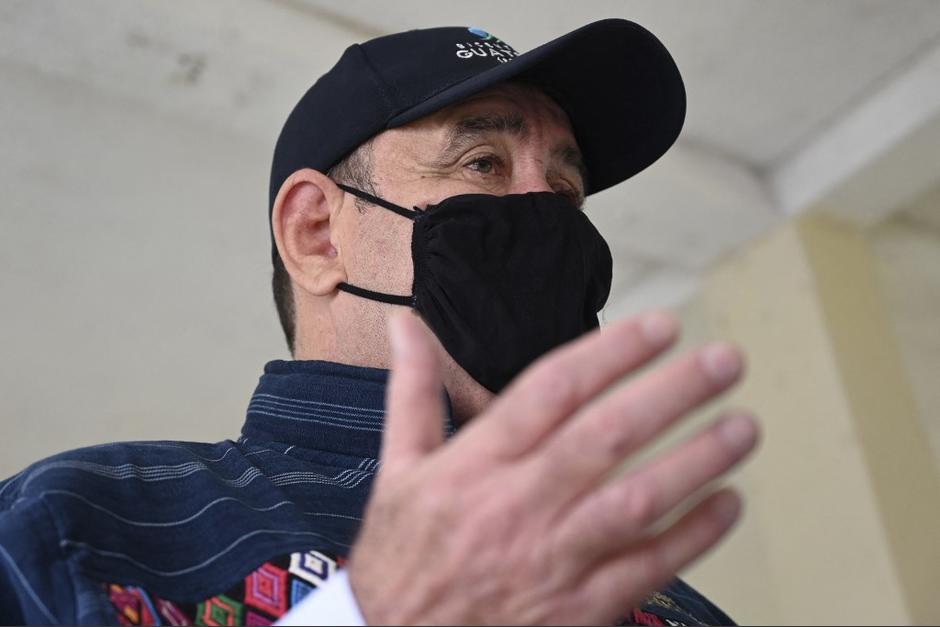 El presidente de Guatemala recientemente recibi&oacute; a la vicepresidenta de EEUU, Kamala Harris. (Foto: AFP)&nbsp;