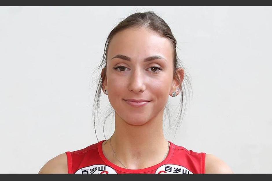 Sanja Djurdjevic fue captada realizando un gesto considerado racista en un juego entre Serbia y Tailandia. (Foto: CNN)