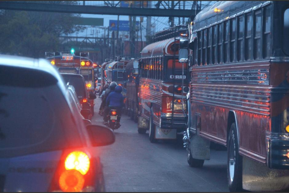 Los pasajeros del bus prefieren bajar de la unidad para evitar problemas. (Foto: Archivo/Soy502)&nbsp;