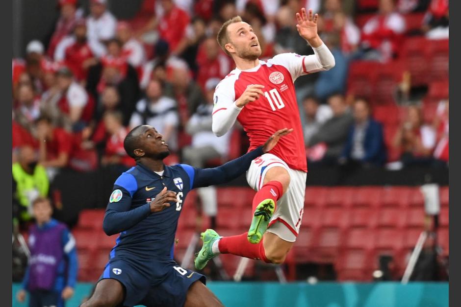 El jugador danés deberá ser sometido a una nueva intervención para colocar el aparato. (Foto: AFP)