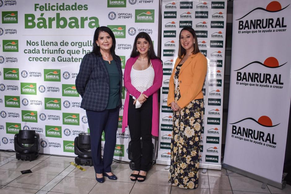 A partir de ahora, la alpinista nacional es reconocida como la persona que ha recorrido la mayor distancia vertical en el mundo, en un mes. (Fotograf&iacute;a cortes&iacute;a: Banrural)