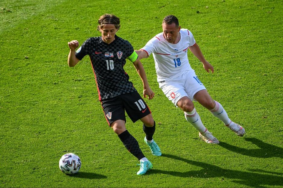 Croacia no pudo ganar y puso en riesgo la clasificaci&oacute;n a los octavos de final. (Foto: AFP)