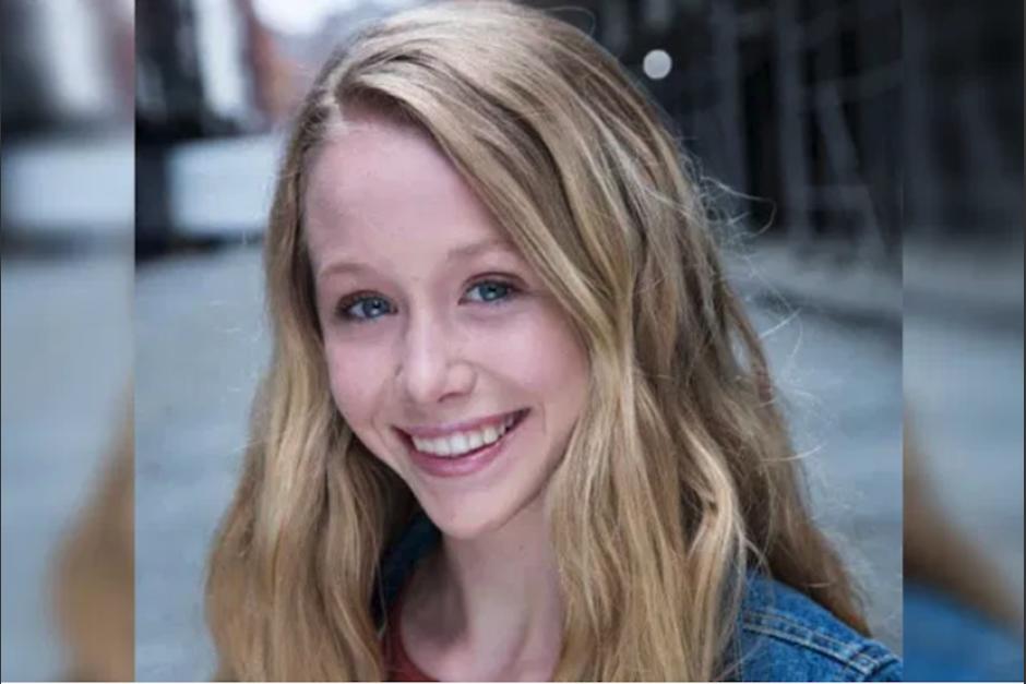 La joven actriz de la serie de Netflix, anunci&oacute; que padece c&aacute;ncer de mama. (Foto: Instagram)