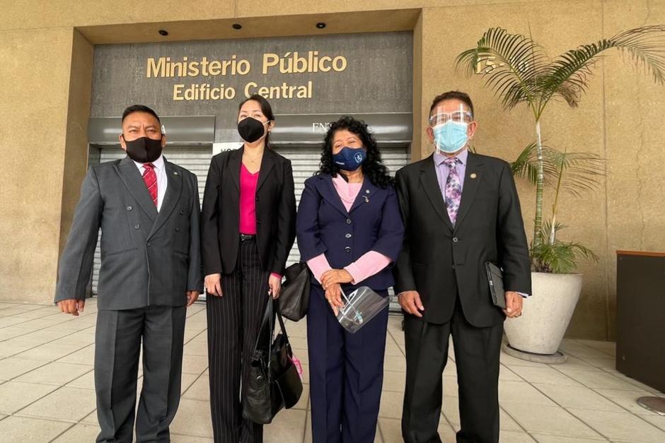 Los jueces de Mayor Riesgo: Pablo Xitumul, Erika Aif&aacute;n, Yasm&iacute;n Barrios y Miguel &Aacute;ngel G&aacute;lvez acudieron al MP este 21 de junio. (Foto: Wilder L&oacute;pez/Soy502)