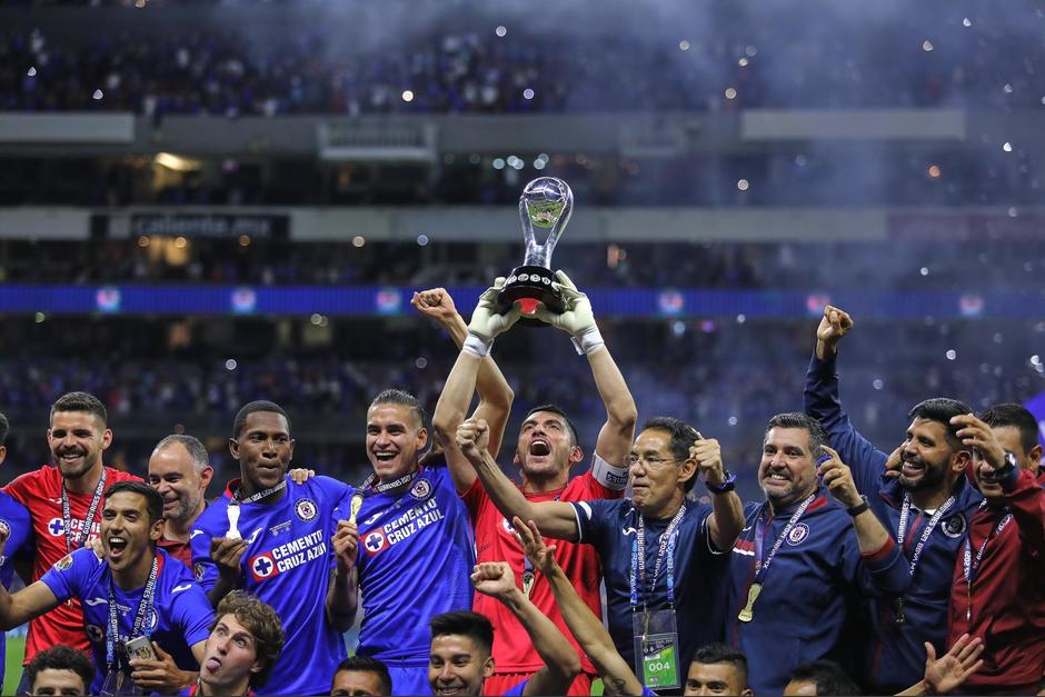 Cruz Azul pone fin a los rumores de que est&aacute; en venta. (Foto: Twitter Cruz Azul)