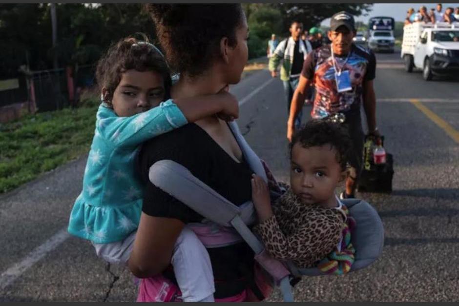 También fueron encontrados 61 menores, que junto a los adultos, pretendían llegar a la frontera con Estados Unidos. (Foto: AFP)