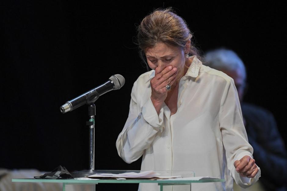 Ingrid Betancourt confront&oacute; por primera vez a exguerrilleros de las FARC, tras m&aacute;s de seis a&ntilde;os de secuestro en la selva de Colombia. (Foto: AFP)