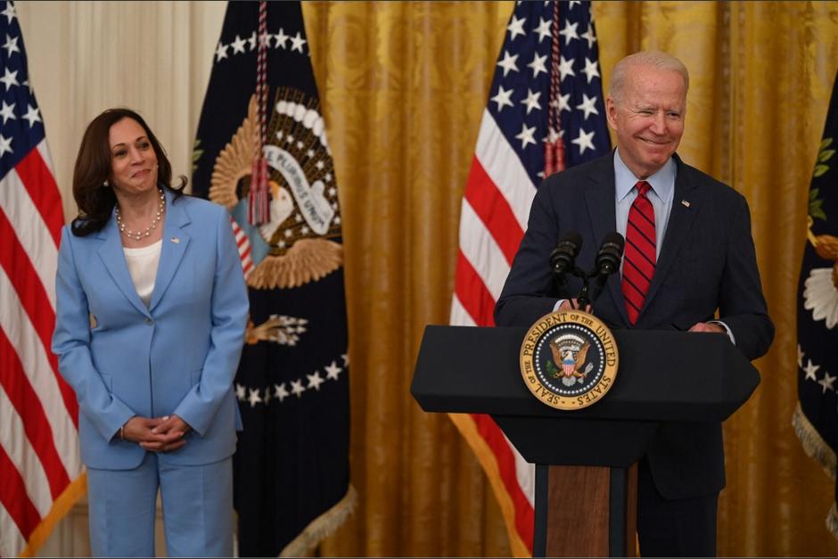 Los altos mandos de Estados Unidos participaron en una conferencia, donde Harris le record&oacute; la tragedia de Florida a Biden. (Foto: AFP)