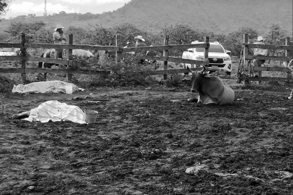 Seis personas fueron asesinadas durante la mañana de este viernes 25 de junio en una finca de Ipala, Chiquimula. (Foto: PNC)&nbsp;