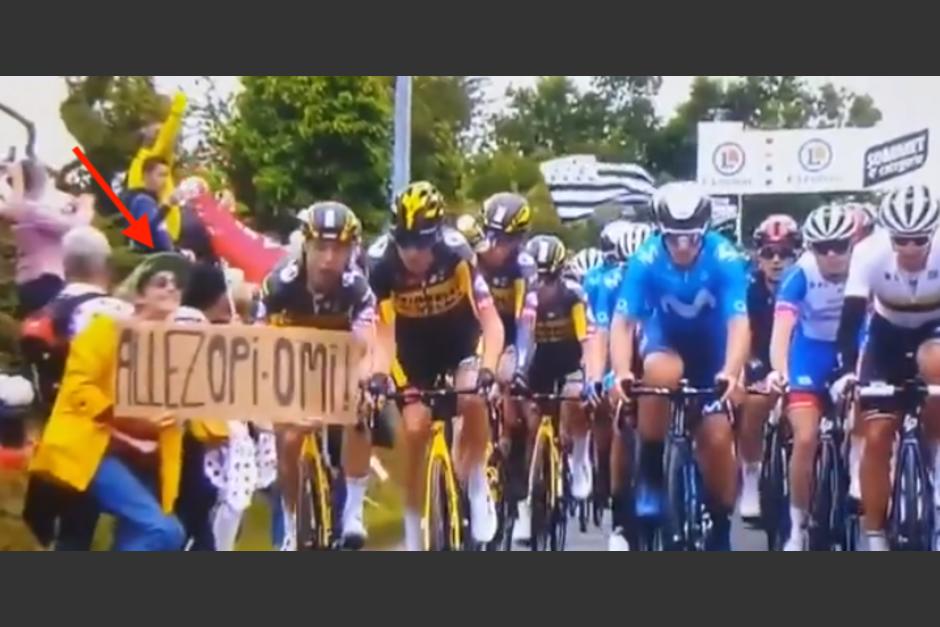 Mujer que ocasiona accidente en el Tour de Francia se dio a la fuga, est&aacute; siendo buscada por autoridades de ese pa&iacute;s. (Foto: captura de pantalla)