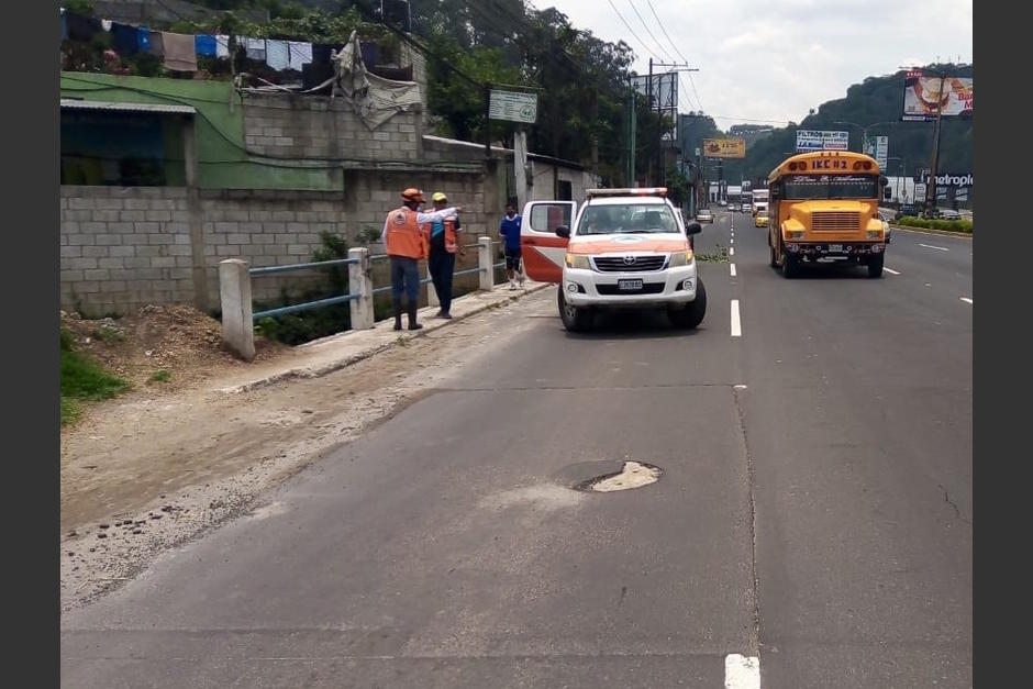 Se viraliza video sobre asfalto en riesgo de colapsar por drenaje subterráneo. (Foto: PMT Villa Nueva)