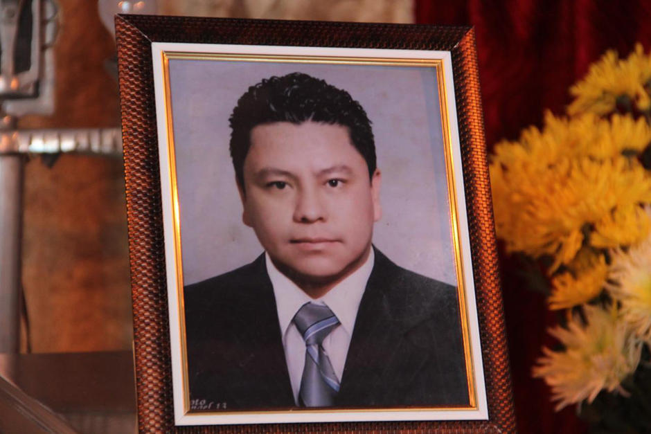 Luis Armando Solórzano, asesinado en la Antigua Guatemala, hablaba inglés, francés e italiano, era repartidor de gas y la familia niega que estuviera enfermo. (Foto: Fredy Hernández/Soy502)