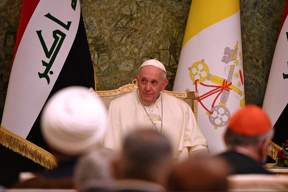 El Papa Francisco inició en Irak una visita de tres días en la que participará en diferentes eventos. (Foto: AFP)