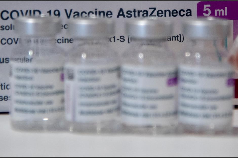 La vacuna AstraZeneca de Covax arribará mañana jueves 11 de marzo a Guatemala. (Foto: AFP)