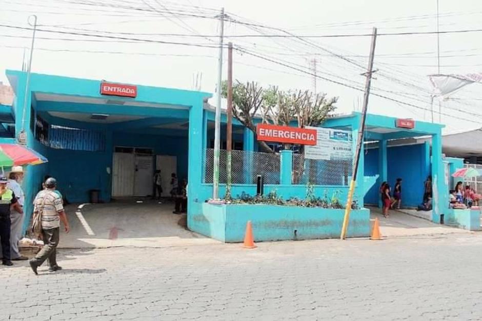 Los estudiantes de enfermer&iacute;a tienen prohibido usar guantes descartables. (Foto: Facebook/&Aacute;rea de Salud)