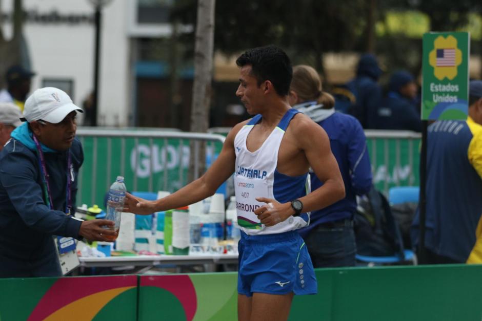 Uriel Barrondo se llevó el Oro y junto a otros tres atletas de la marcha guatemalteca consiguieron su clasificación a los Juegos Olímpicos de Tokio. (Foto: COG)&nbsp;