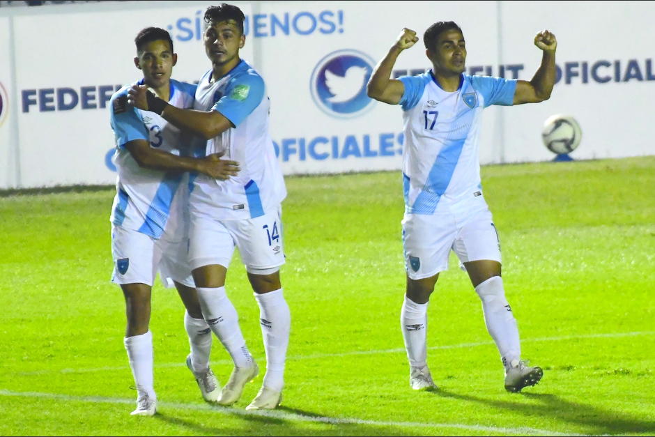 Luis Mart&iacute;nez (17) celebra el gol con el que Guatemala venci&oacute; a Cuba. (Foto: Abel Lima/Nuestro Diario)